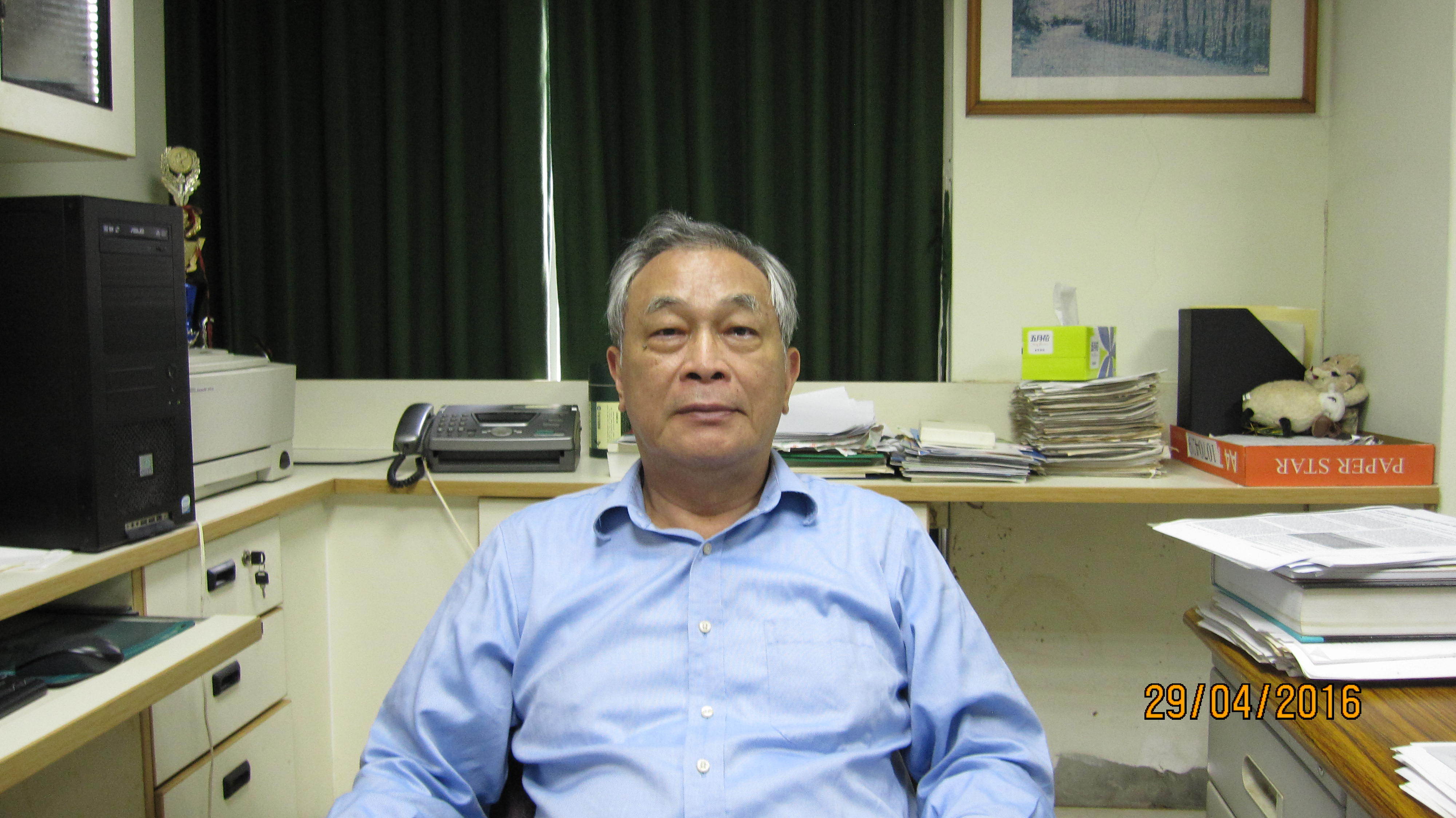 退休教師王子堅教授